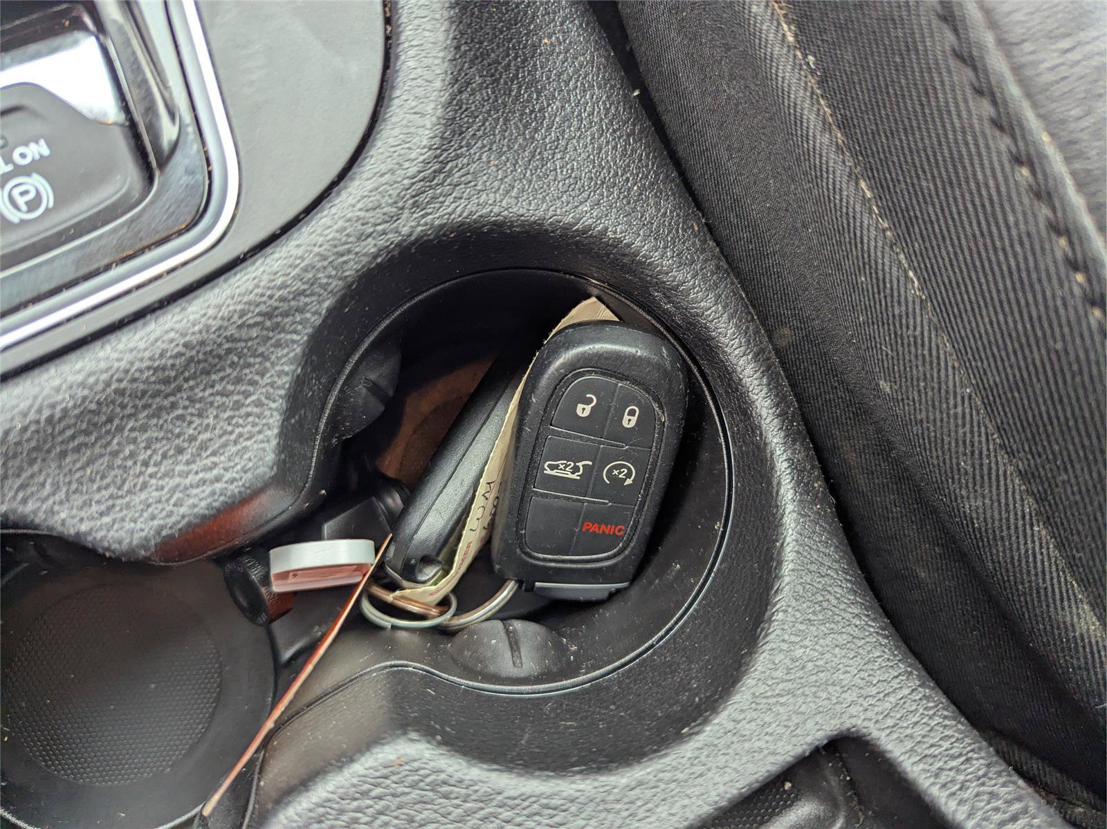 Used 2020 Jeep Cherokee Limited image 24