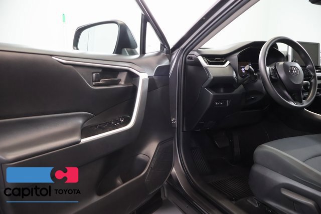 Certified 2024 Toyota RAV4 LE AWD/4WD image 9
