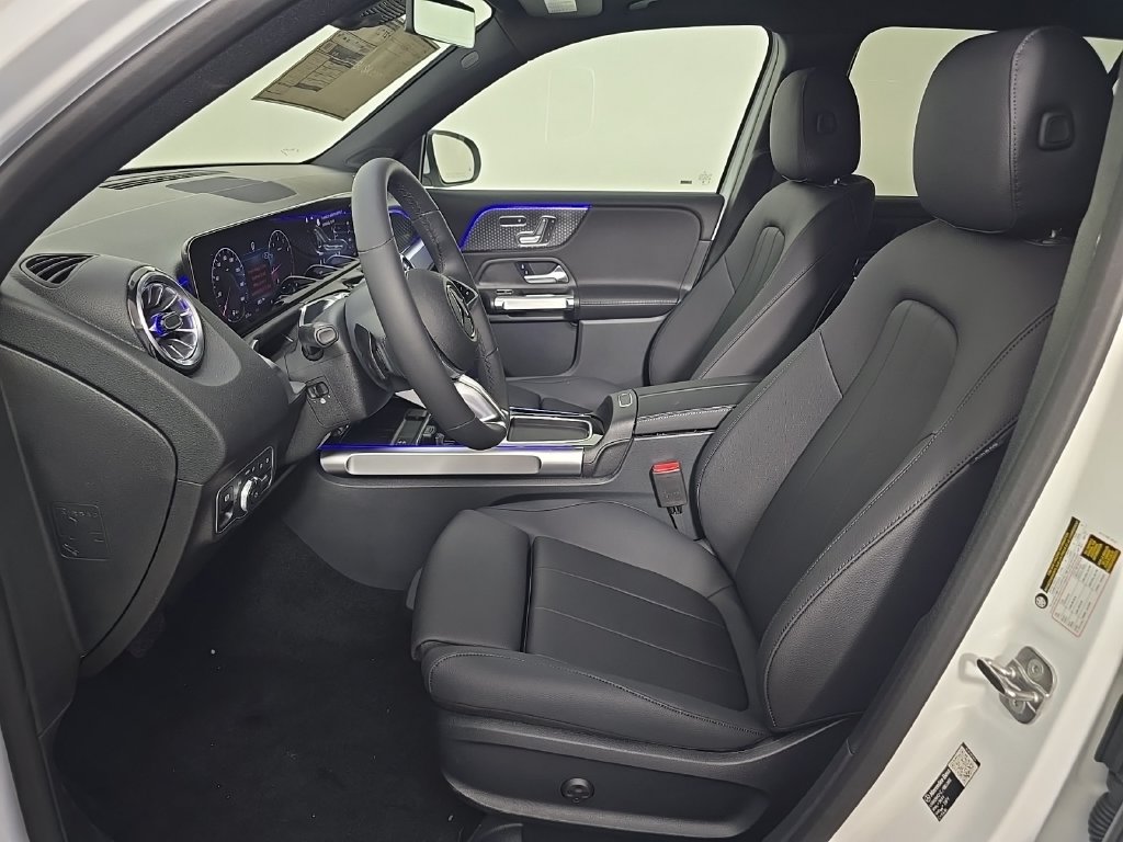 New 2026 Mercedes-Benz GLB 250 4MATIC image 5