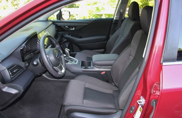 Used 2025 Subaru Outback Premium AWD/4WD image 18