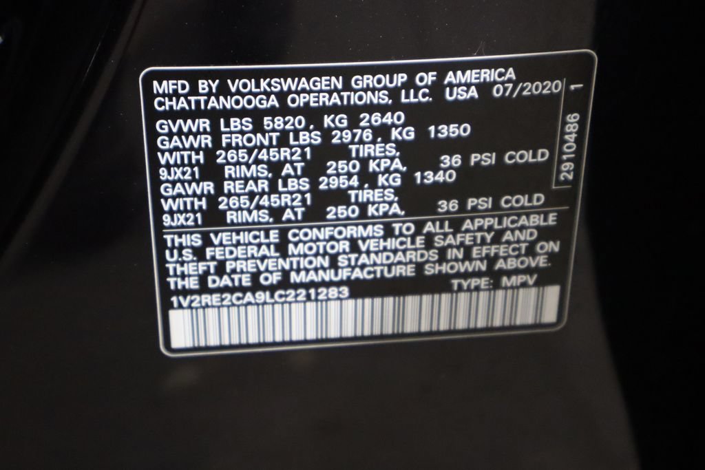 Used 2020 Volkswagen Atlas Cross Sport SEL R-Line AWD/4WD image 39