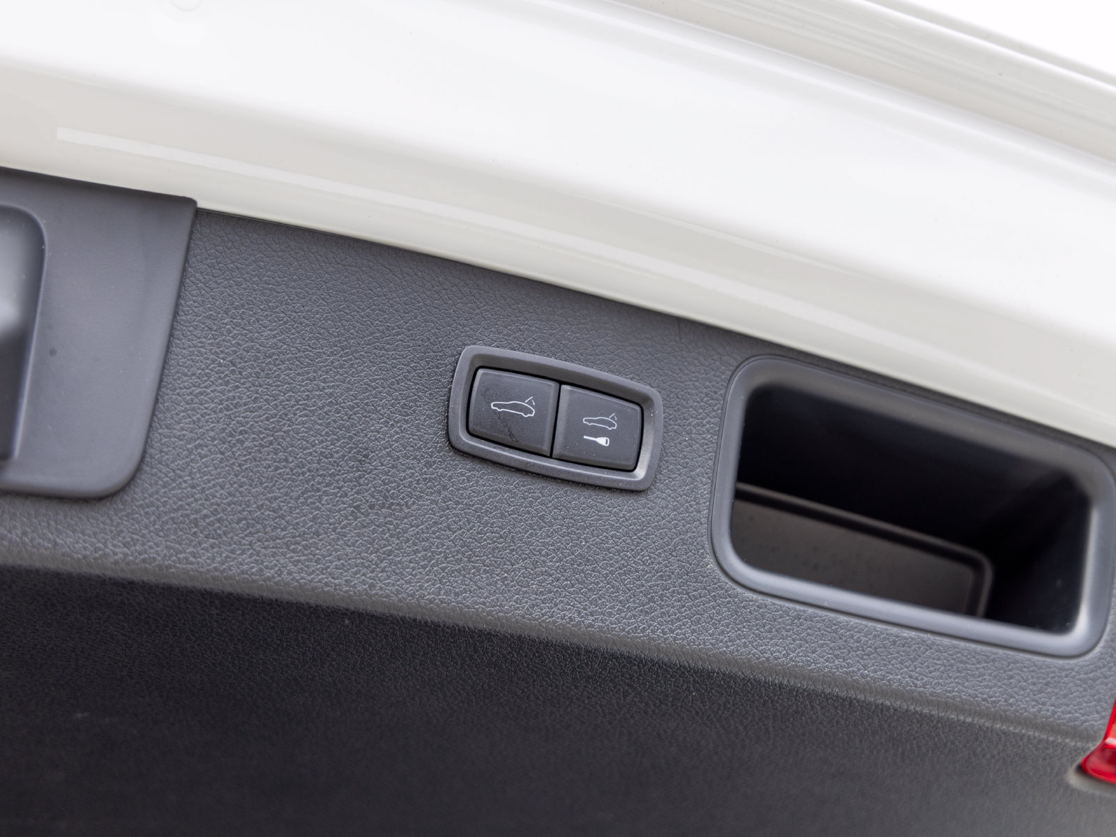 Used 2024 Porsche Macan AWD/4WD image 55