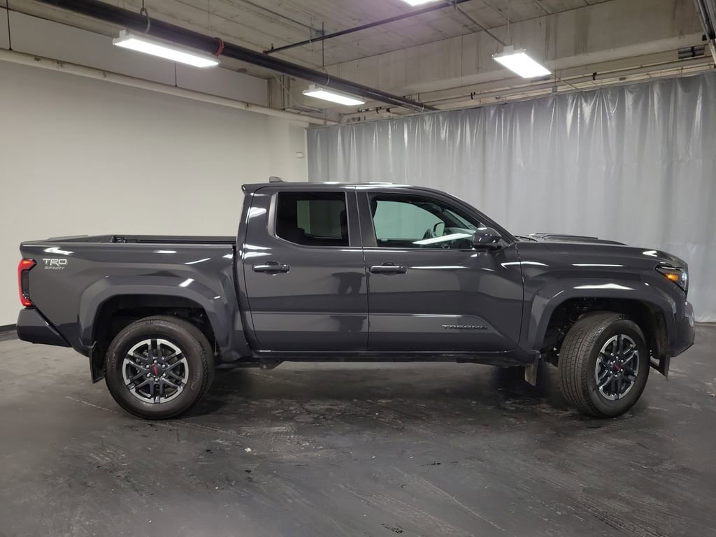 Used 2024 Toyota Tacoma TRD Sport image 9
