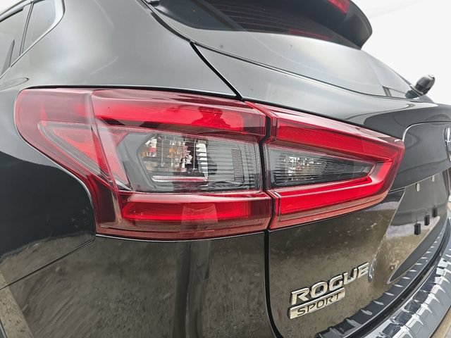Used 2022 Nissan Rogue Sport SL AWD/4WD image 34