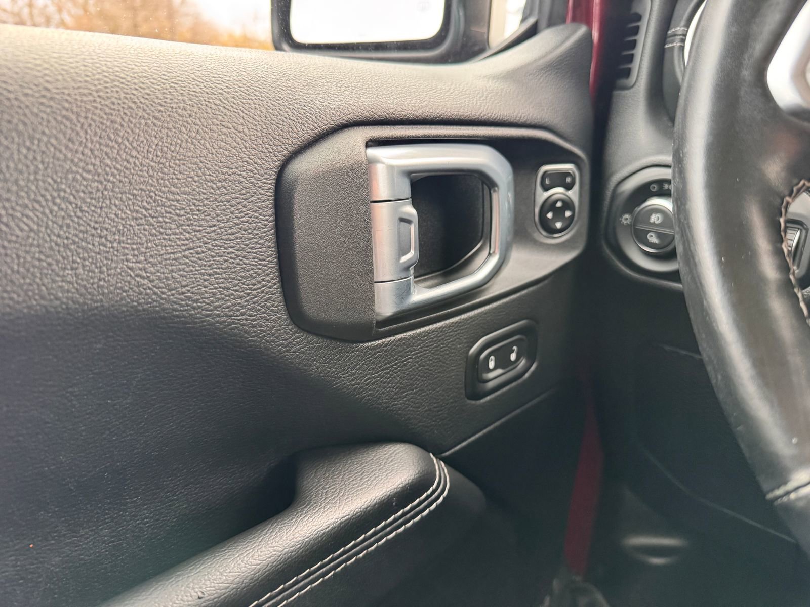 Used 2021 Jeep Gladiator Overland w/ Popular Equipment Package image 13