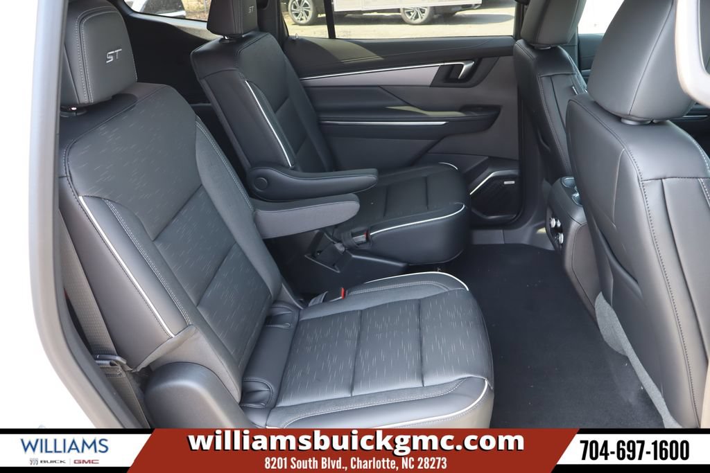 New 2026 Buick Enclave Sport Touring w/ Power Package FWD image 24