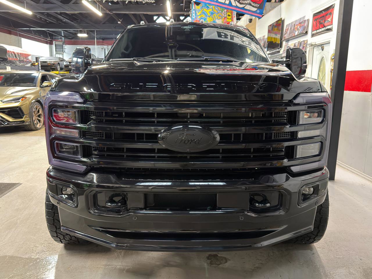 Used 2024 Ford F250 Limited w/ FX4 Off-Road Package image 2