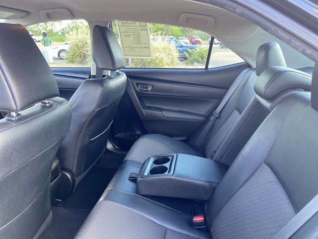 Used 2018 Toyota Corolla SE image 17