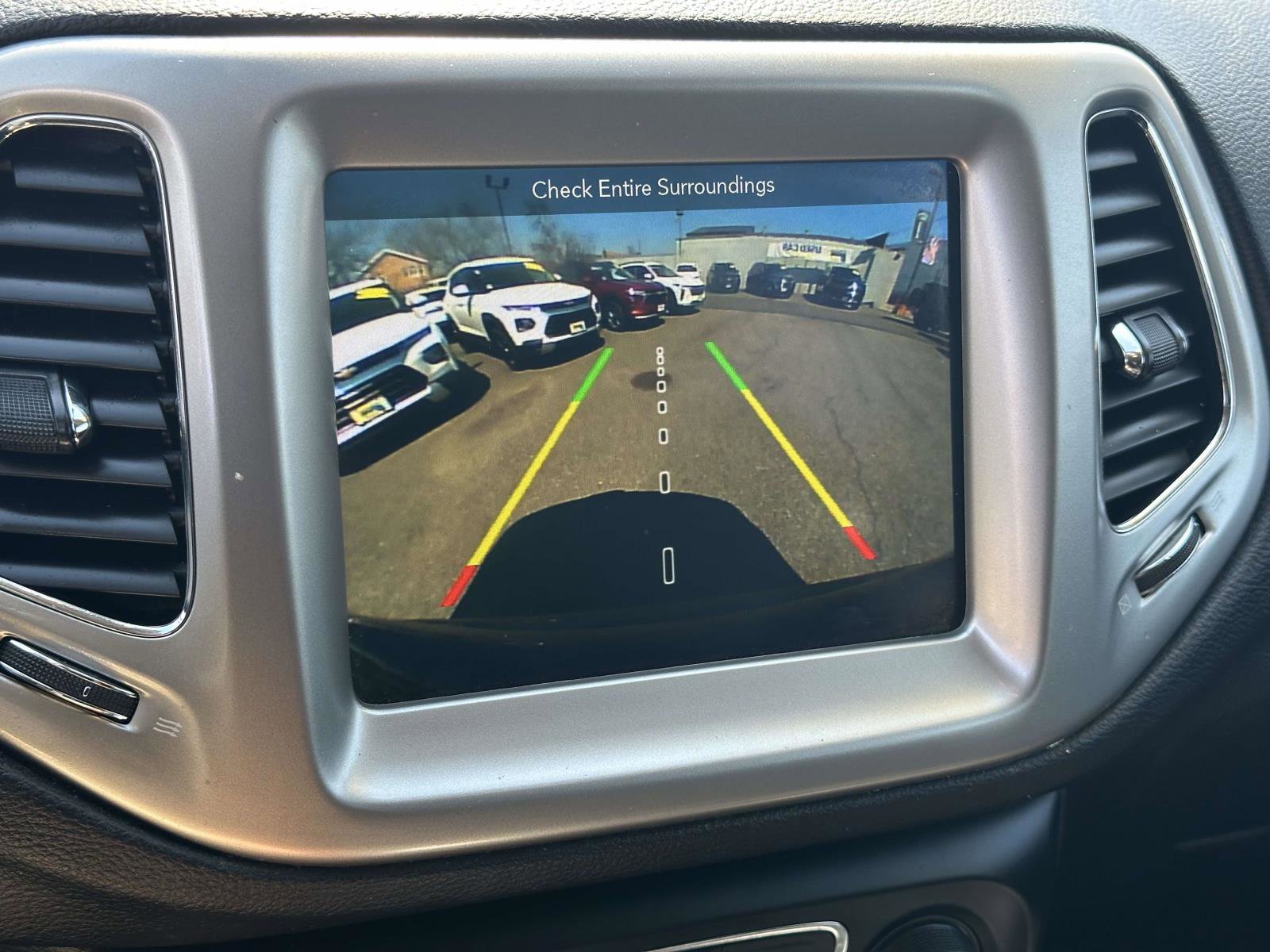 Used 2018 Jeep Compass Latitude w/ Popular Equipment Group image 30