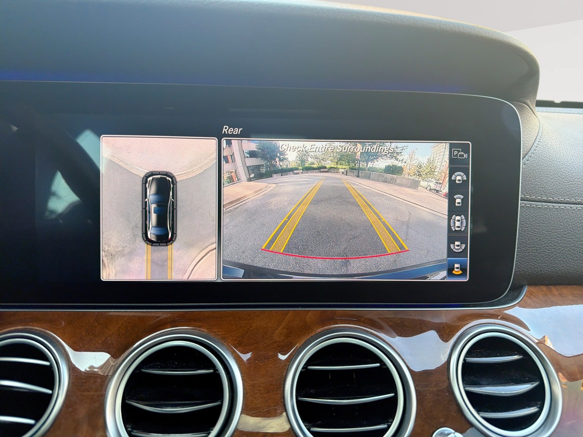 Used 2019 Mercedes-Benz E 450 4MATIC Sedan image 25