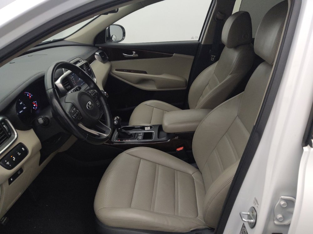 Used 2017 Kia Sorento EX w/ EX V6 Premium Package image 17