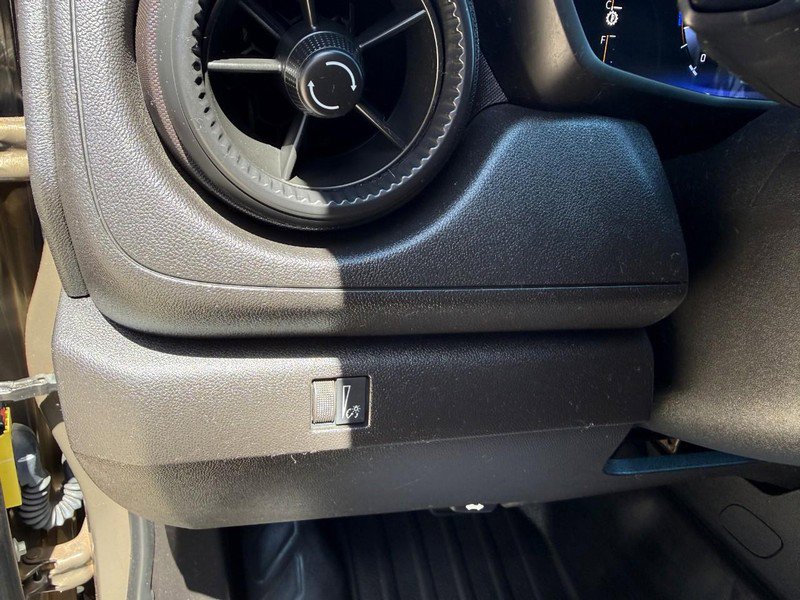 Used 2023 Chevrolet Colorado W/T RWD image 18