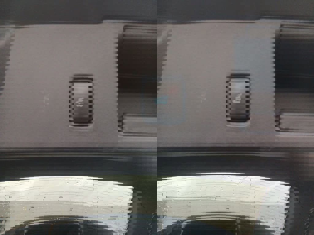 Used 2021 Ford Escape SEL w/ Technology Package image 12