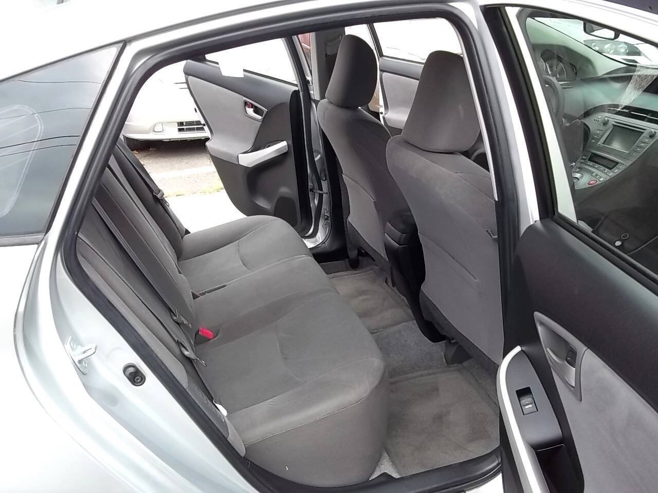 Used 2014 Toyota Prius Three w/ Solar Roof Package FWD image 11