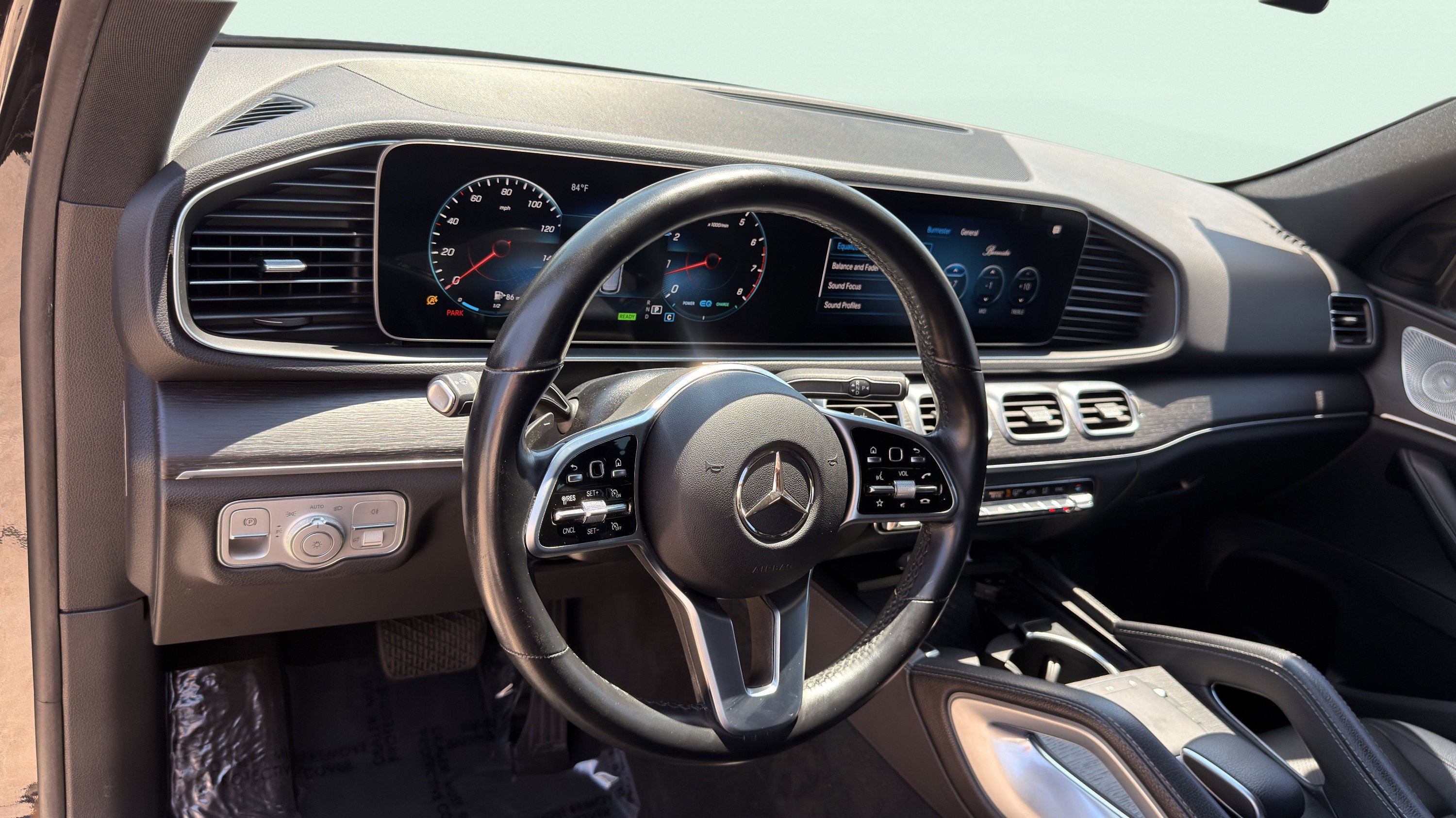 Used 2023 Mercedes-Benz GLE 450 4MATIC w/ Premium Package image 23