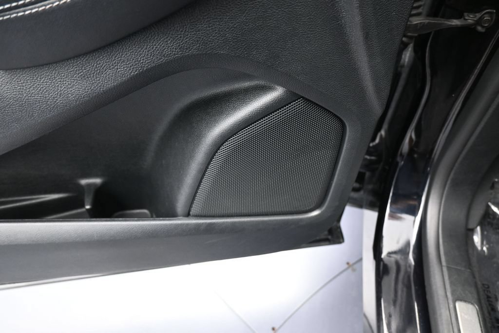 Used 2024 Ford Edge Titanium AWD/4WD image 16