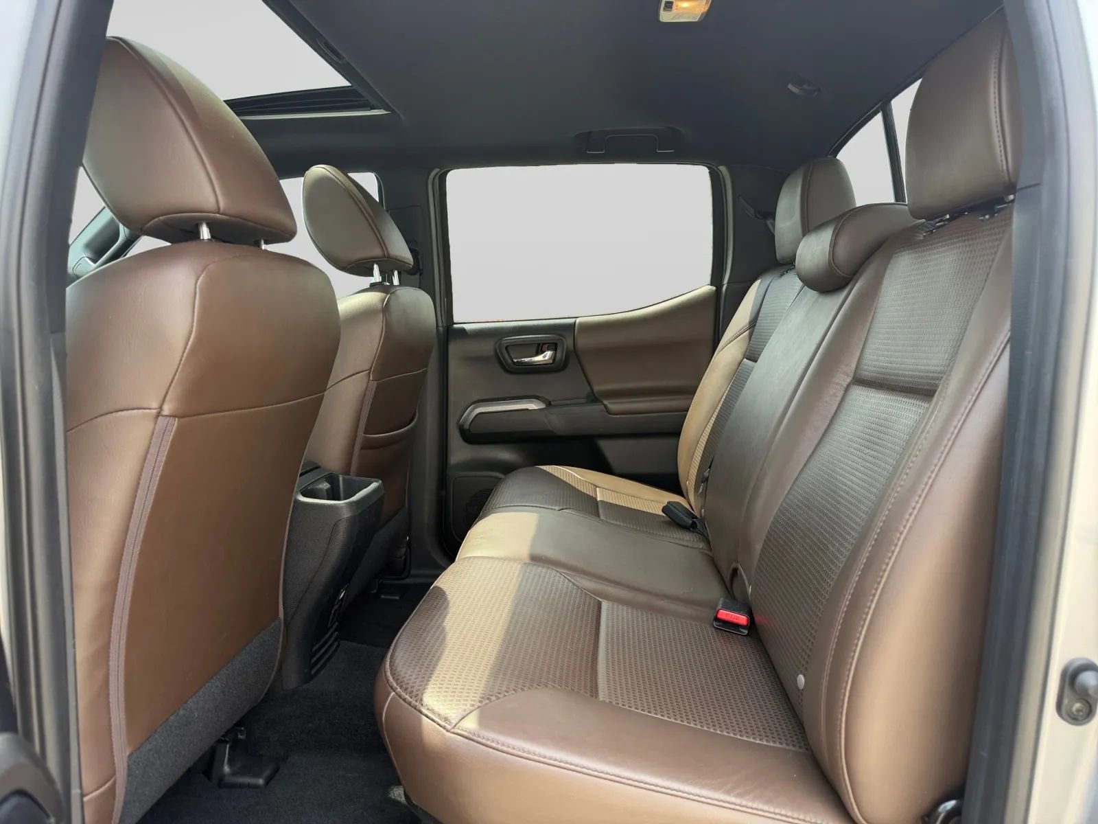 Used 2020 Toyota Tacoma Limited AWD/4WD image 28