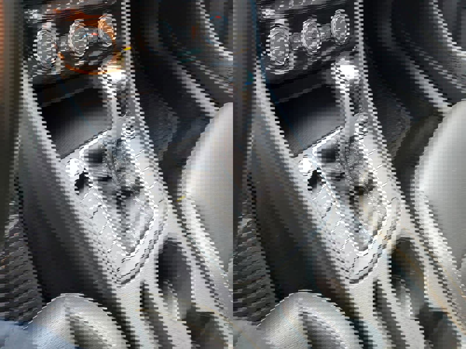 Used 2024 Volkswagen Jetta SE image 22