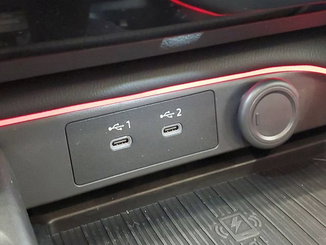 New 2026 Nissan Sentra SR w/ SR Premium Package FWD image 18