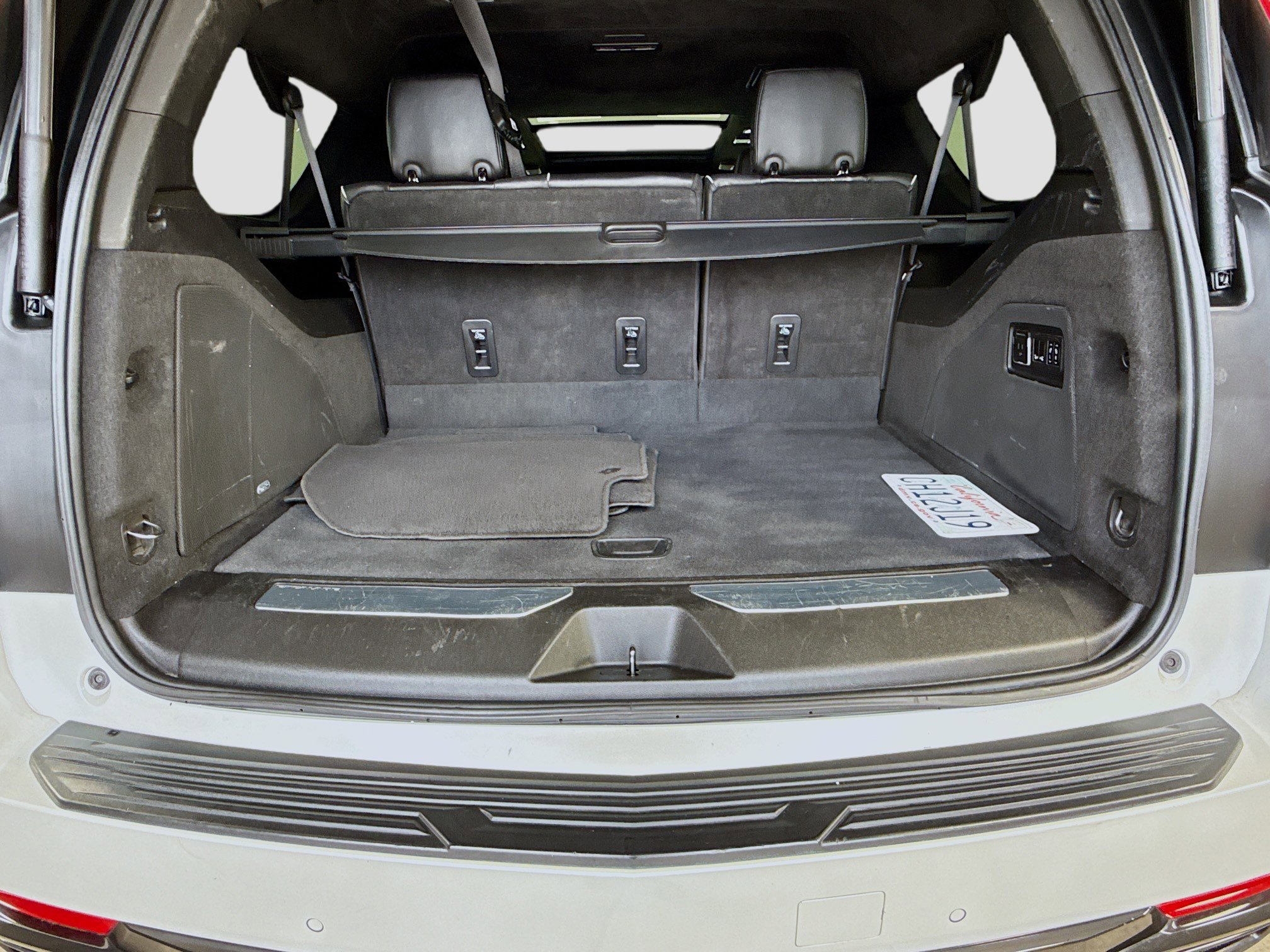 Used 2023 Cadillac Escalade ESV Sport Platinum w/ Heavy-Duty Trailer Package AWD/4WD image 29