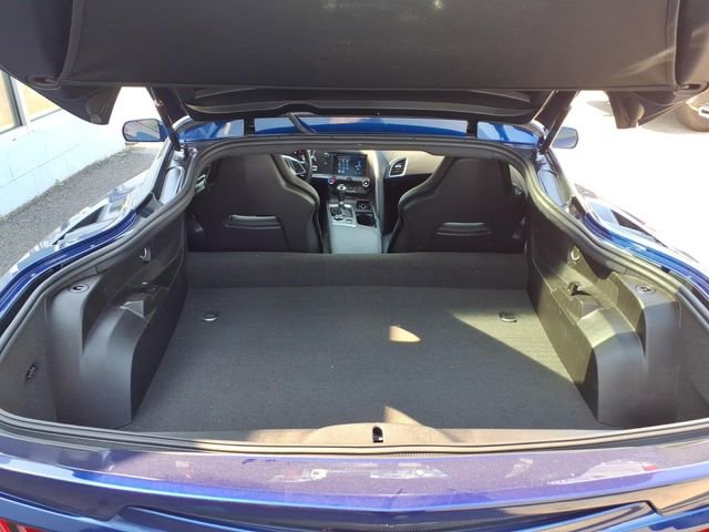 Used 2017 Chevrolet Corvette Stingray Coupe w/ 1LT image 18