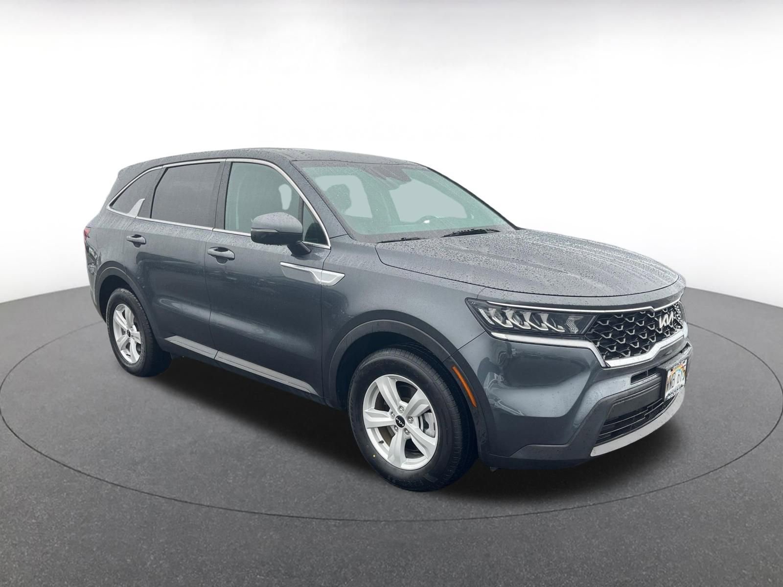 Used 2023 Kia Sorento LX image 1