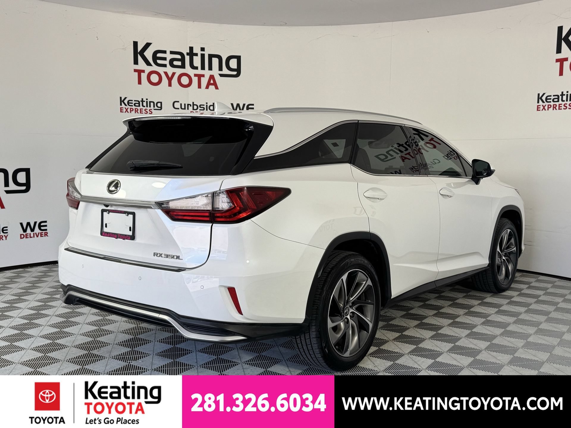 Used 2018 Lexus RX 350L Luxury w/ Accessory Package FWD image 5