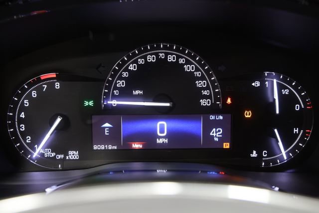 Used 2017 Cadillac XT5 Luxury w/ Driver Awareness Package image 23