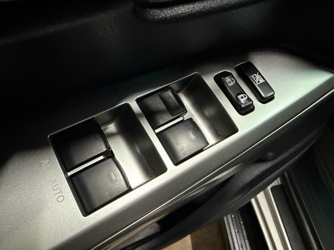 Used 2013 Toyota Land Cruiser AWD/4WD image 21