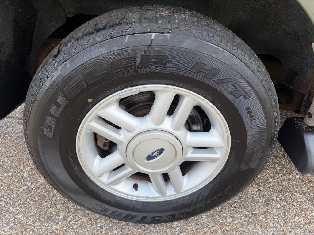 Used 2003 Ford Expedition XLT AWD/4WD image 21