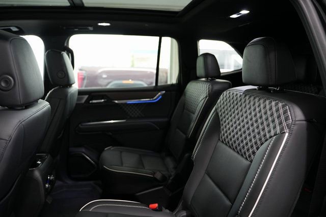 Used 2024 GMC Acadia Denali image 22