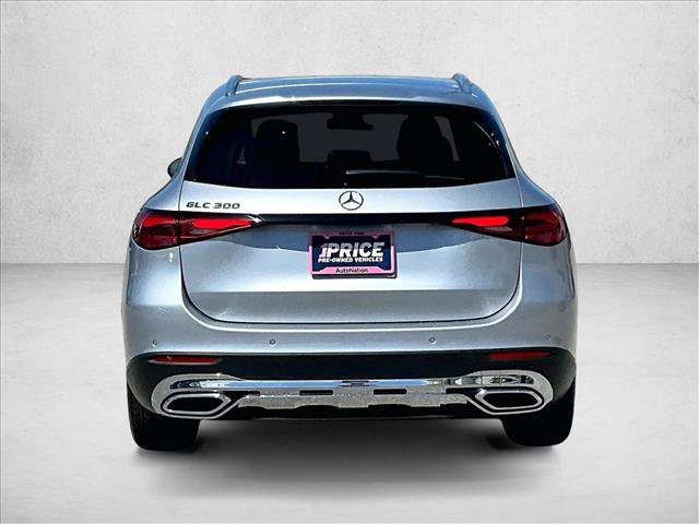 Used 2025 Mercedes-Benz GLC 300 image 4