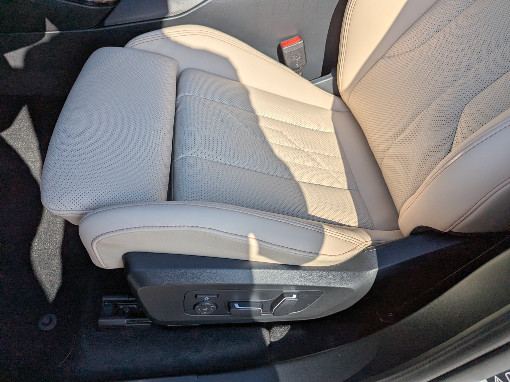 New 2026 BMW X3 xDrive30i w/ Convenience Package AWD/4WD image 14