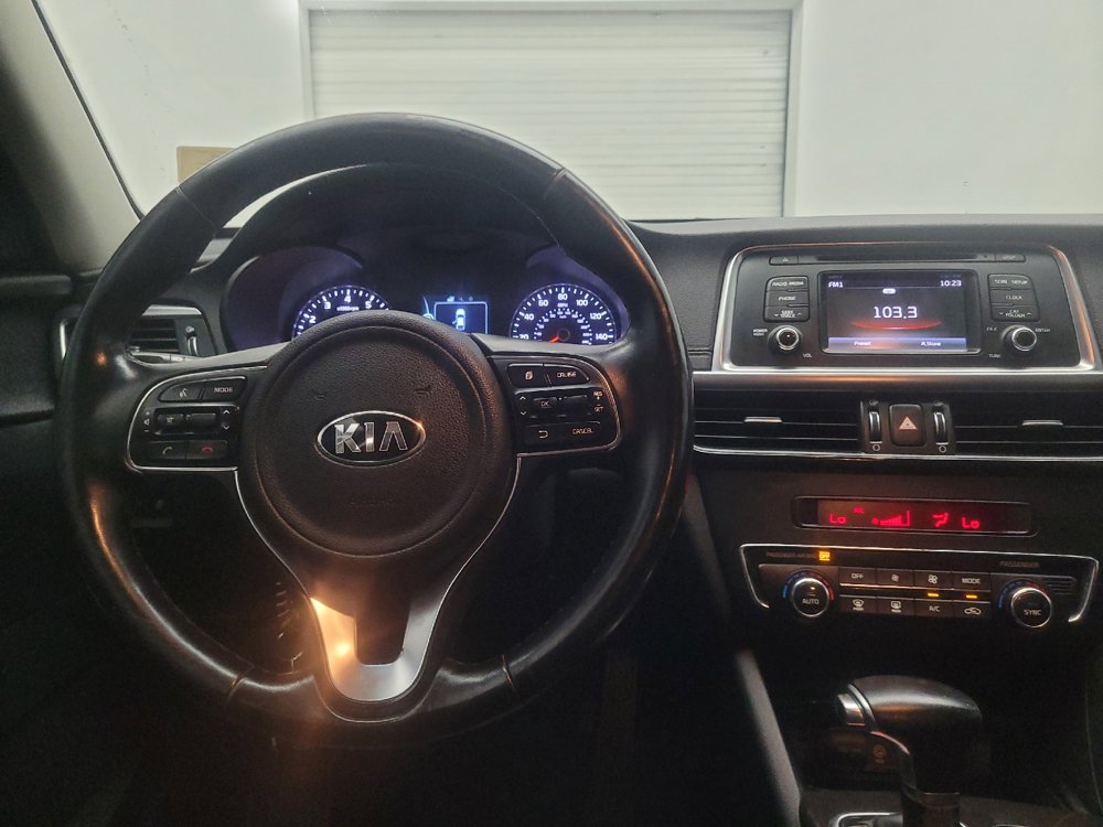 Used 2016 Kia Optima EX FWD image 22