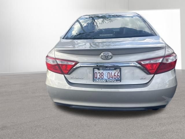 Used 2016 Toyota Camry SE w/ Moonroof Package FWD image 7