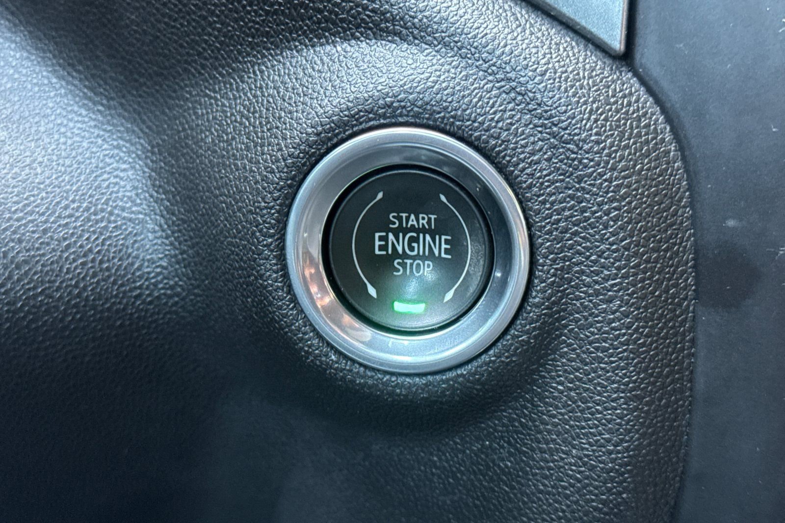 Used 2020 Chevrolet Silverado 1500 RST AWD/4WD image 21