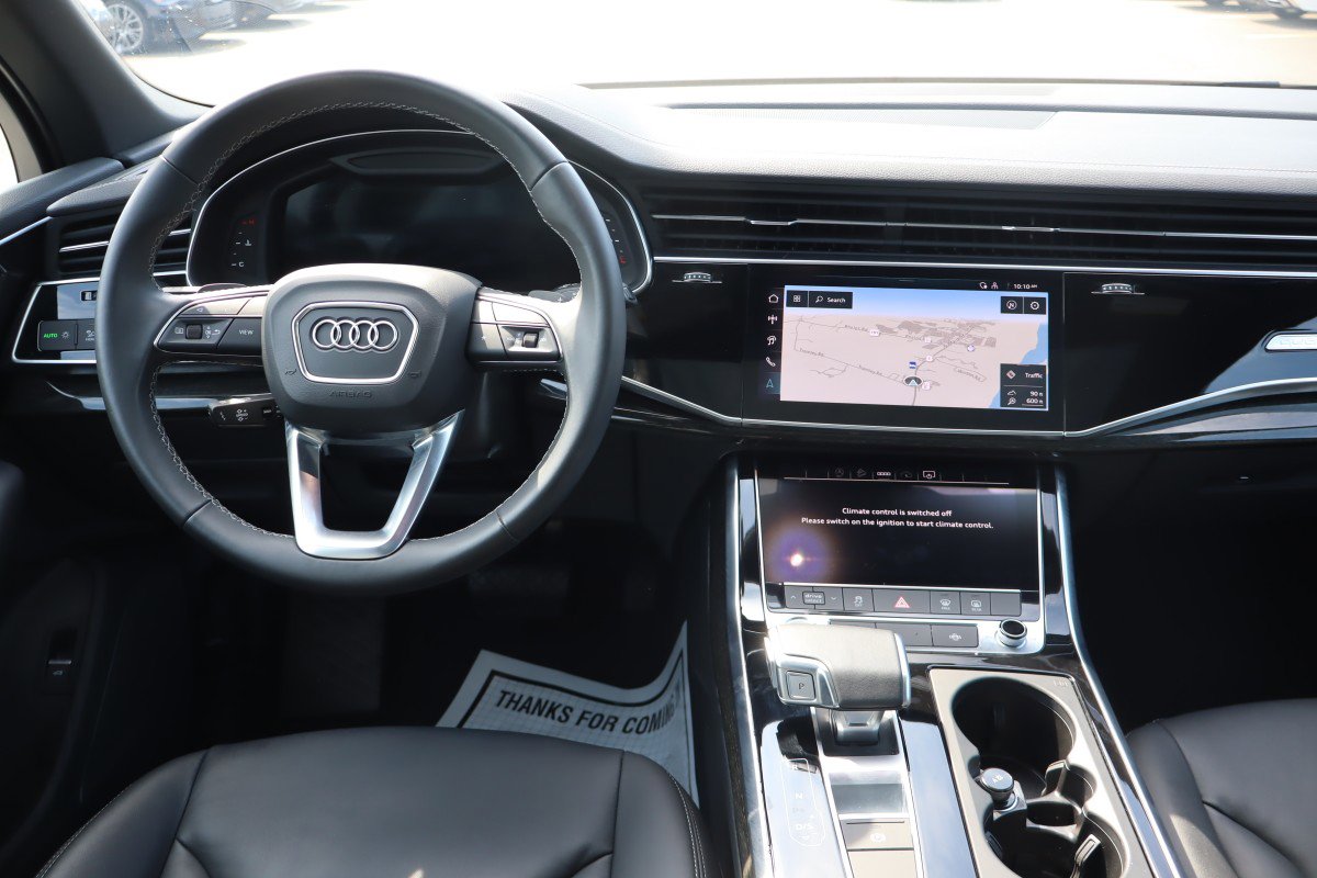 Used 2025 Audi Q7 2.0T Premium w/ Convenience Package image 12