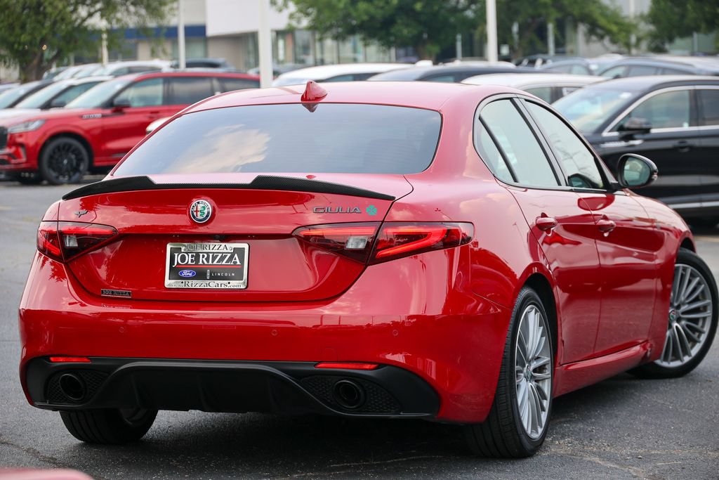 Used 2020 Alfa Romeo Giulia w/ Quick Order Package 22K Sport RWD image 34