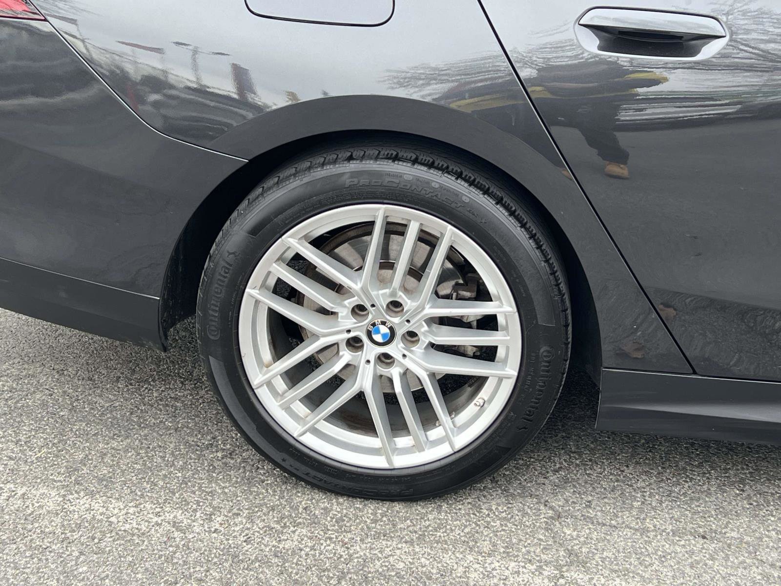 Used 2024 BMW 530i xDrive w/ Premium Package image 9