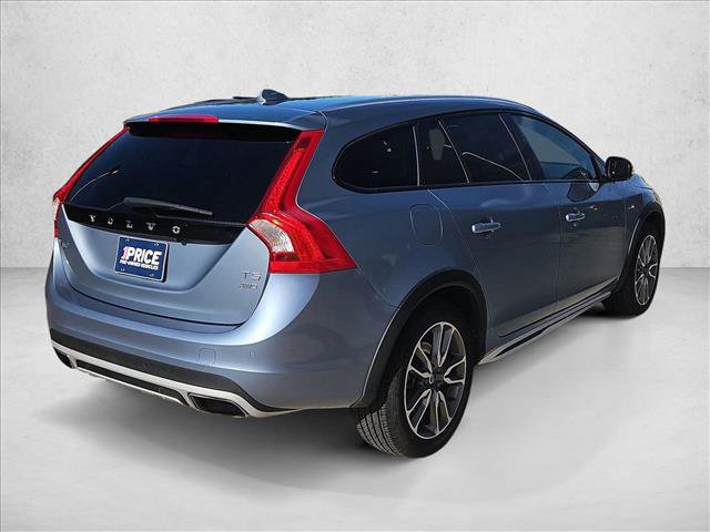 Used 2018 Volvo V60 T5 Cross Country w/ Convenience Package image 5