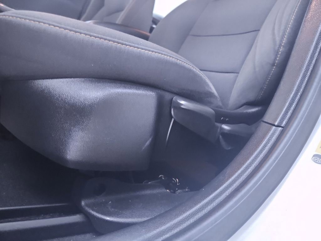 Used 2017 Chevrolet Cruze LS image 12