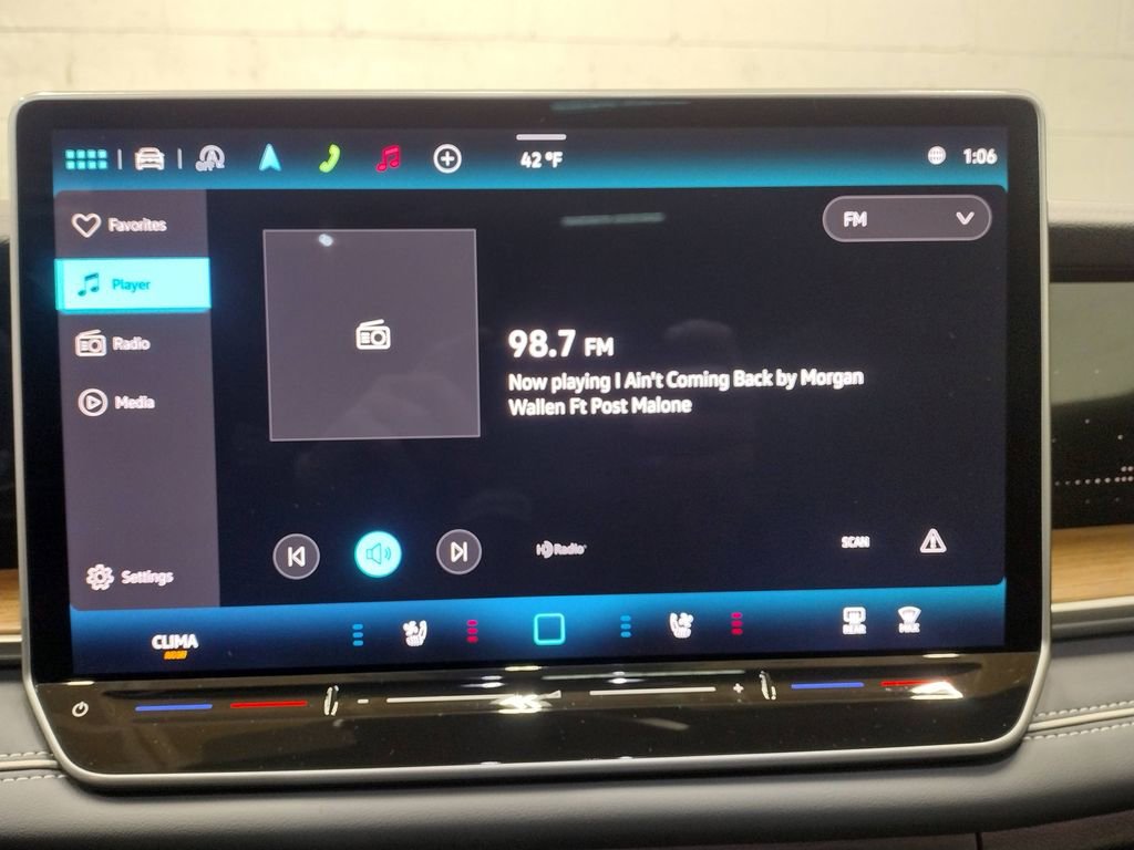 New 2026 Volkswagen Tiguan SEL R-Line image 32