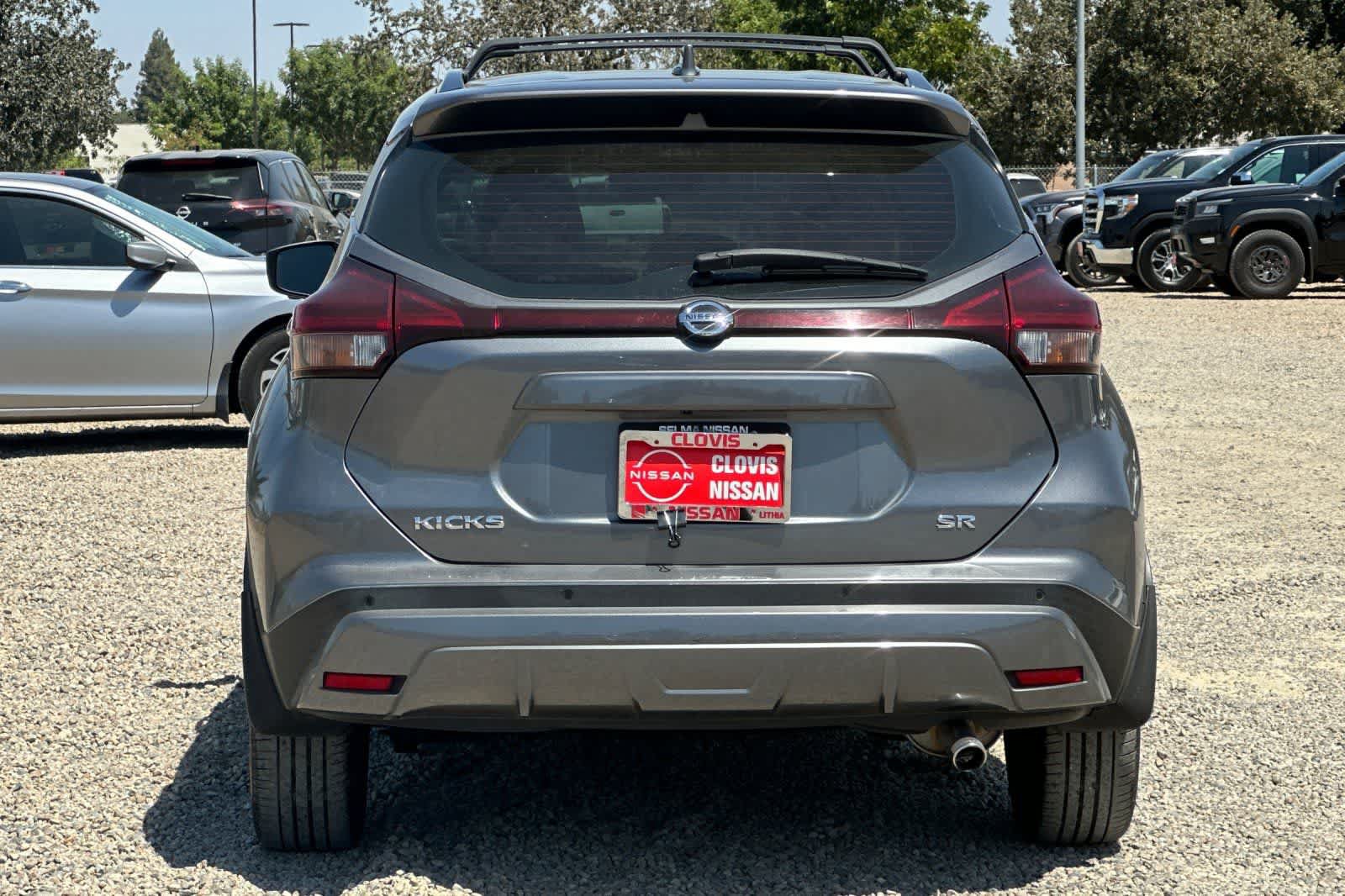 Used 2021 Nissan Kicks SR w/ Interior Electronics Package FWD image 8