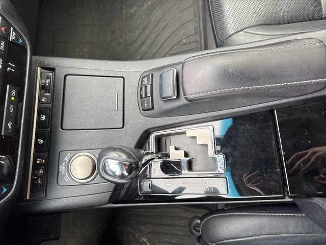 Used 2014 Lexus ES 300h FWD image 11