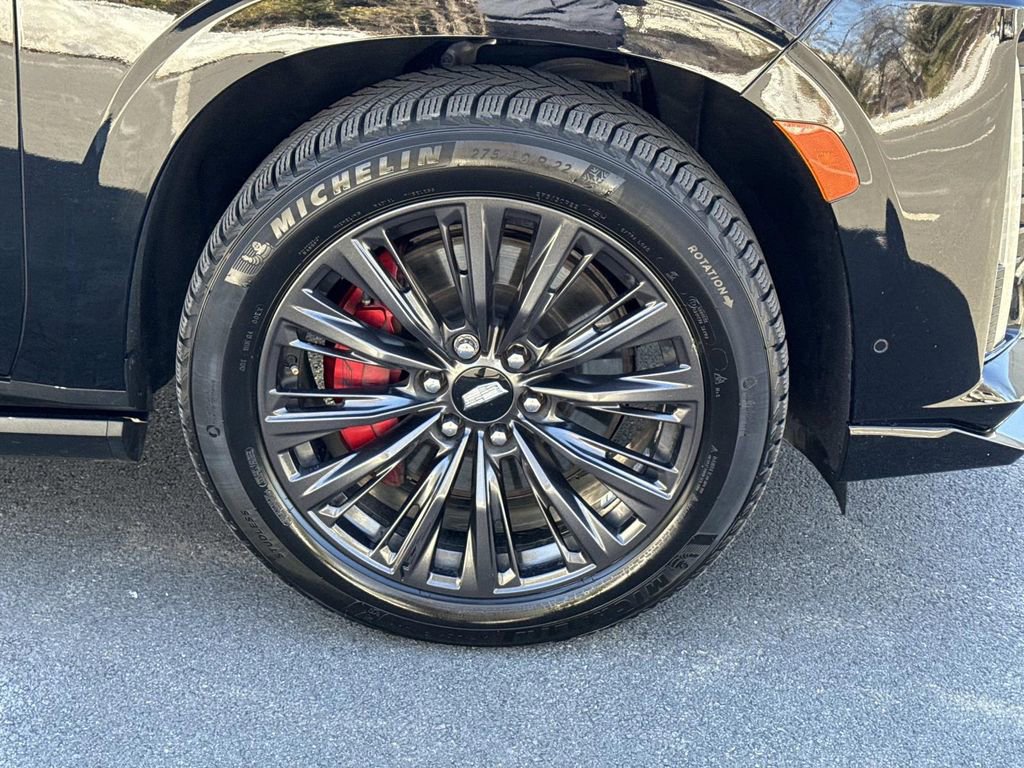 Certified 2023 Cadillac Escalade ESV V w/ LPO, ONYX Package image 7