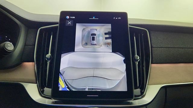 New 2026 Volvo XC90 T8 Plus w/ Protection Package Premier AWD/4WD image 20