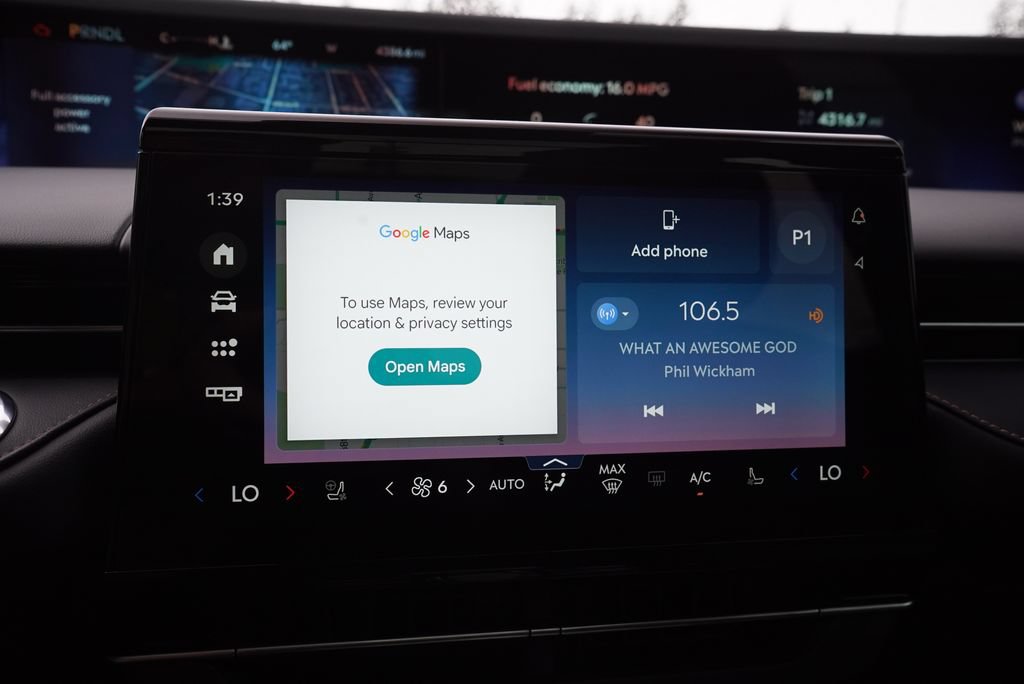 Certified 2025 Lincoln Nautilus Reserve AWD/4WD image 20