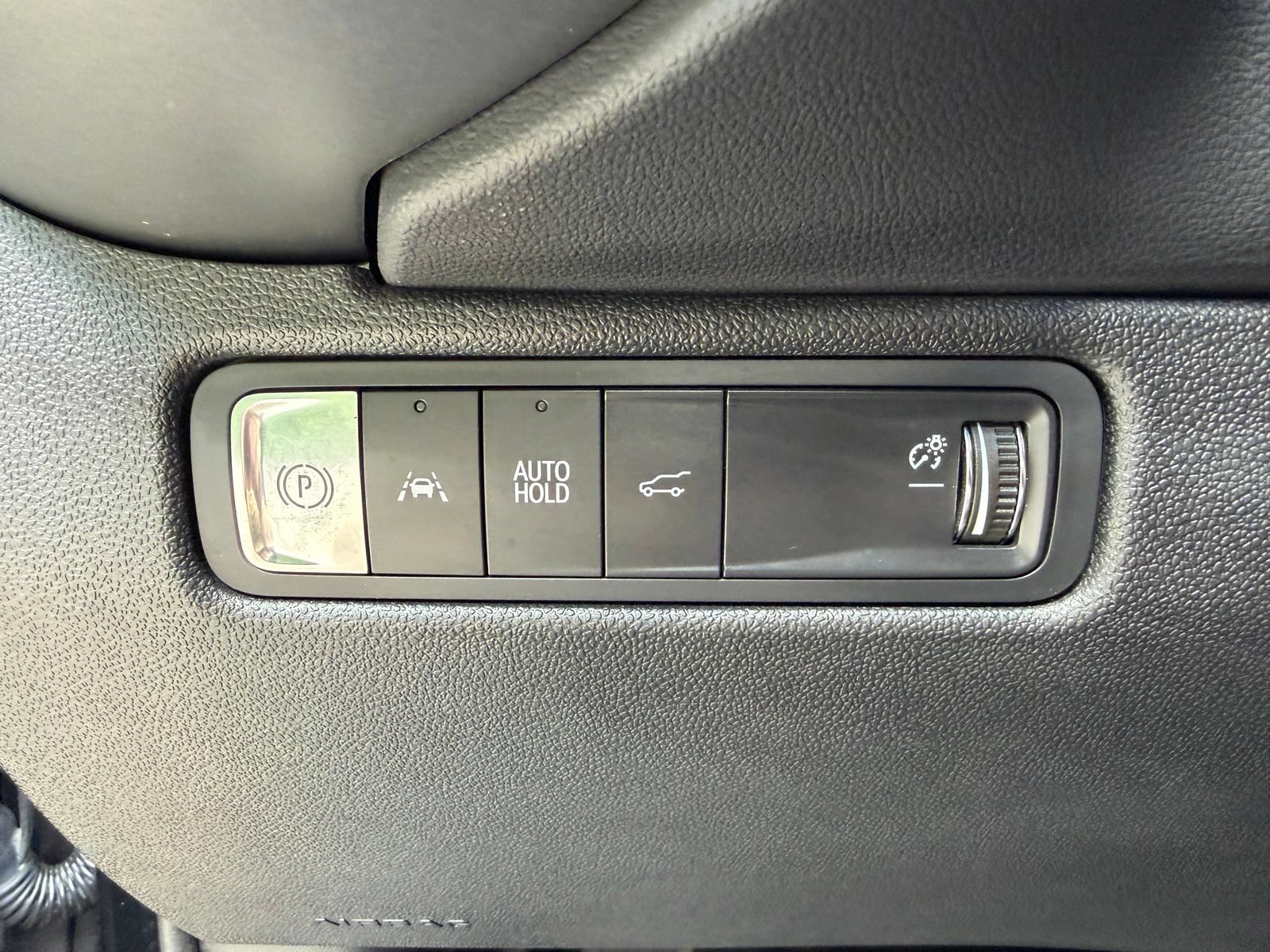 Used 2024 Chevrolet Equinox EV RS FWD image 12