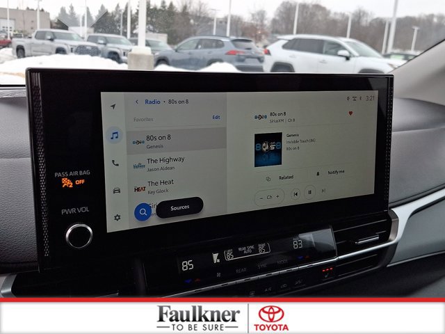 Certified 2025 Toyota Sienna XLE image 16