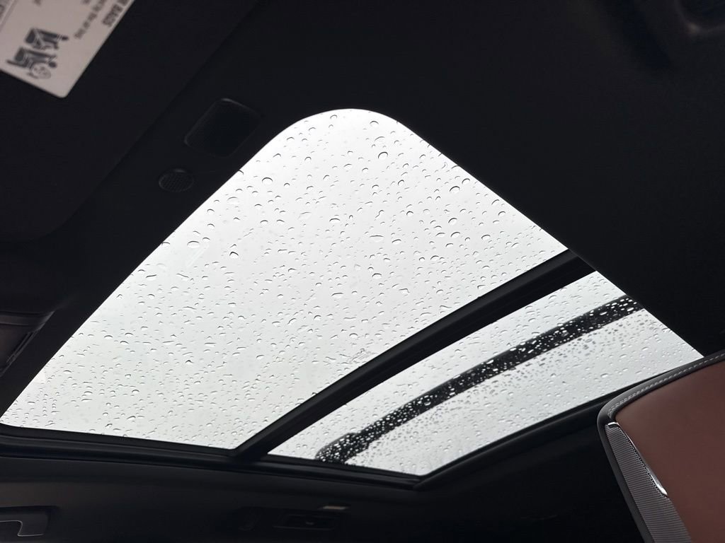 Used 2024 GMC Yukon XL Denali Ultimate w/ LPO, Illumination Package image 32